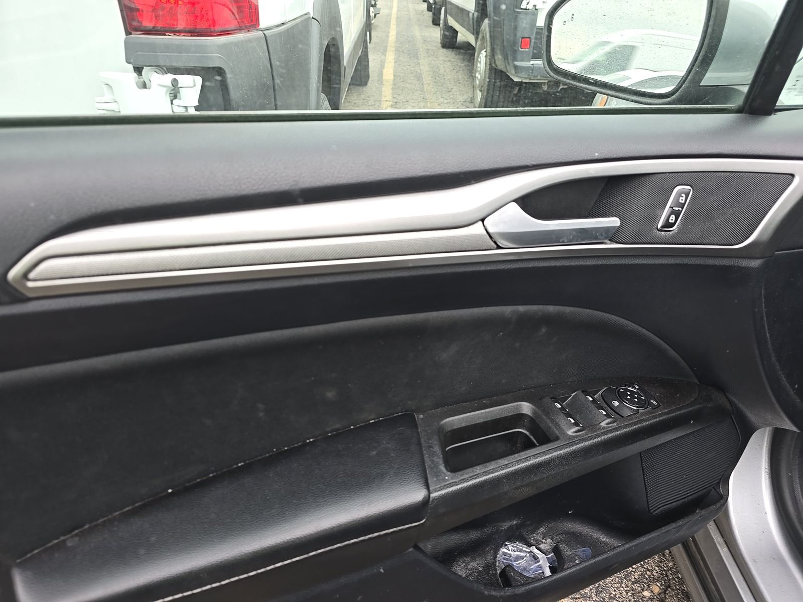 FORD FUSION - 10
