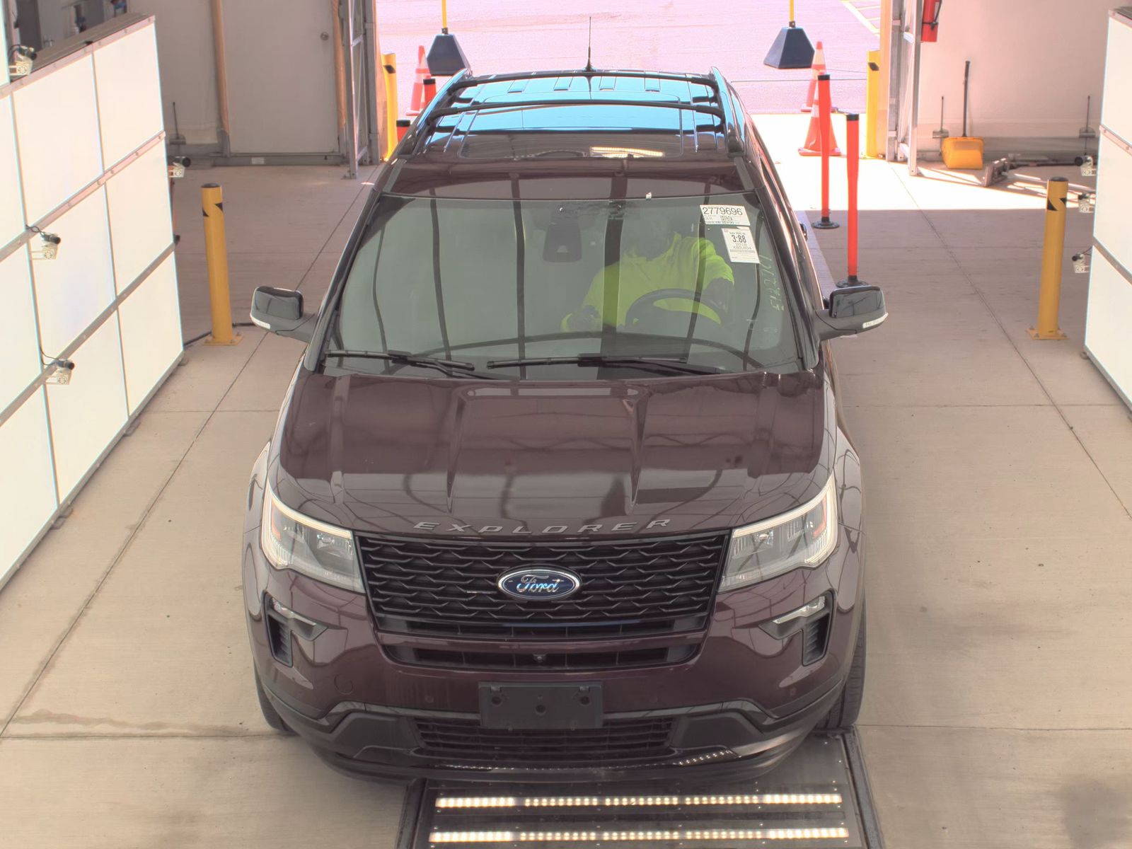 FORD EXPLORER - 3
