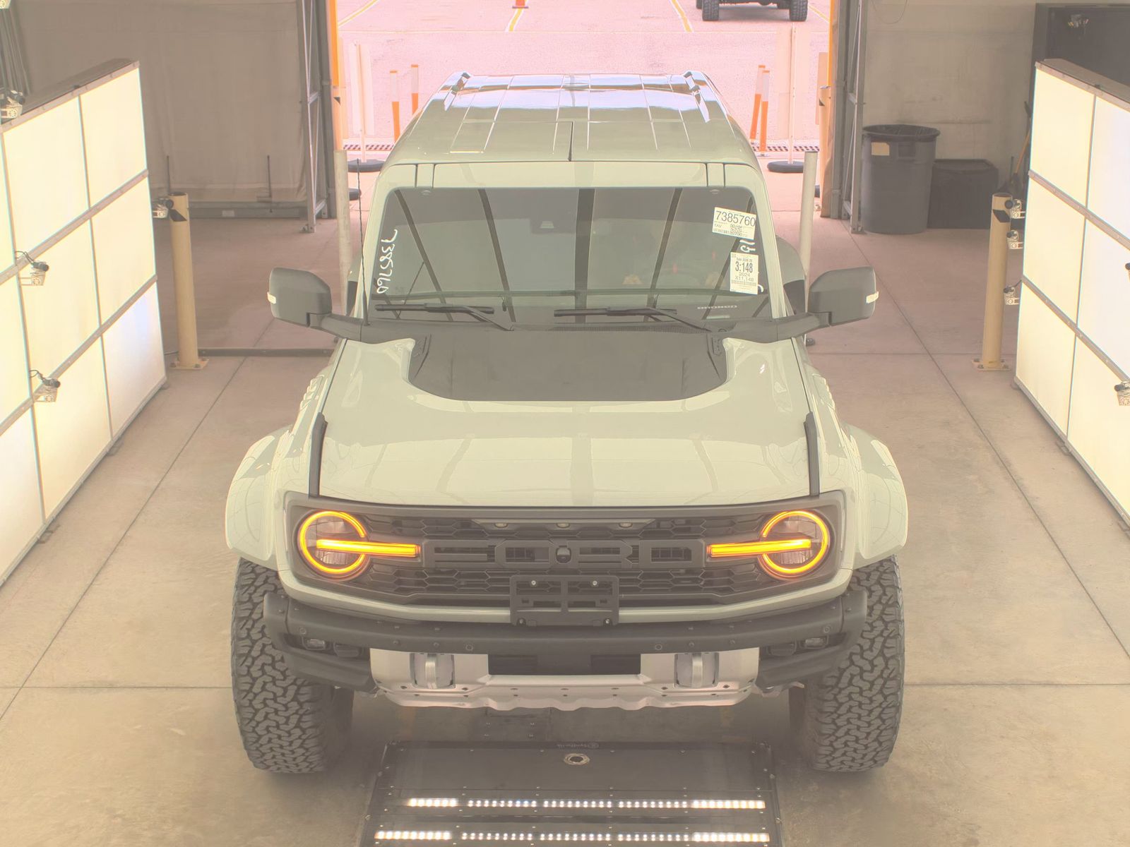 FORD BRONCO - 3