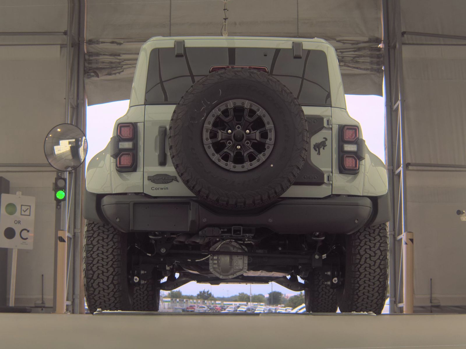 FORD BRONCO - 8