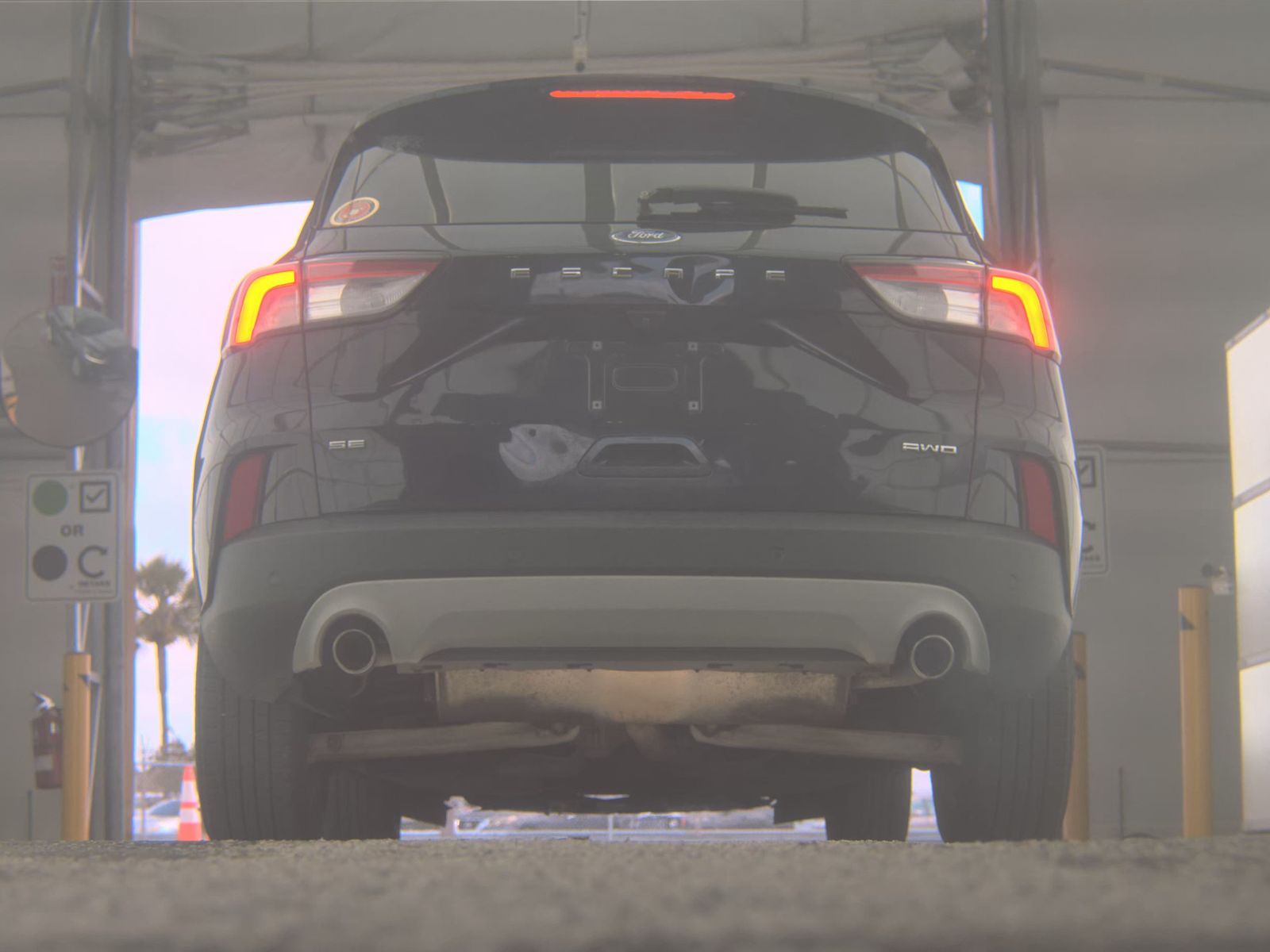 FORD ESCAPE - 8