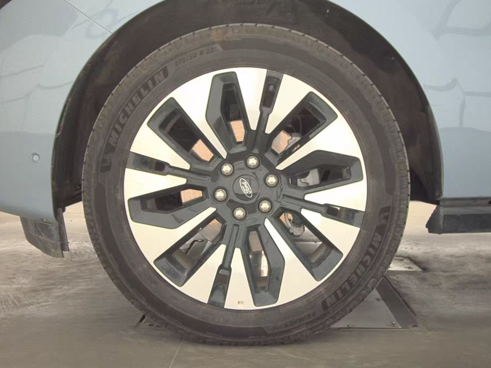 FORD EXPEDITION - 10