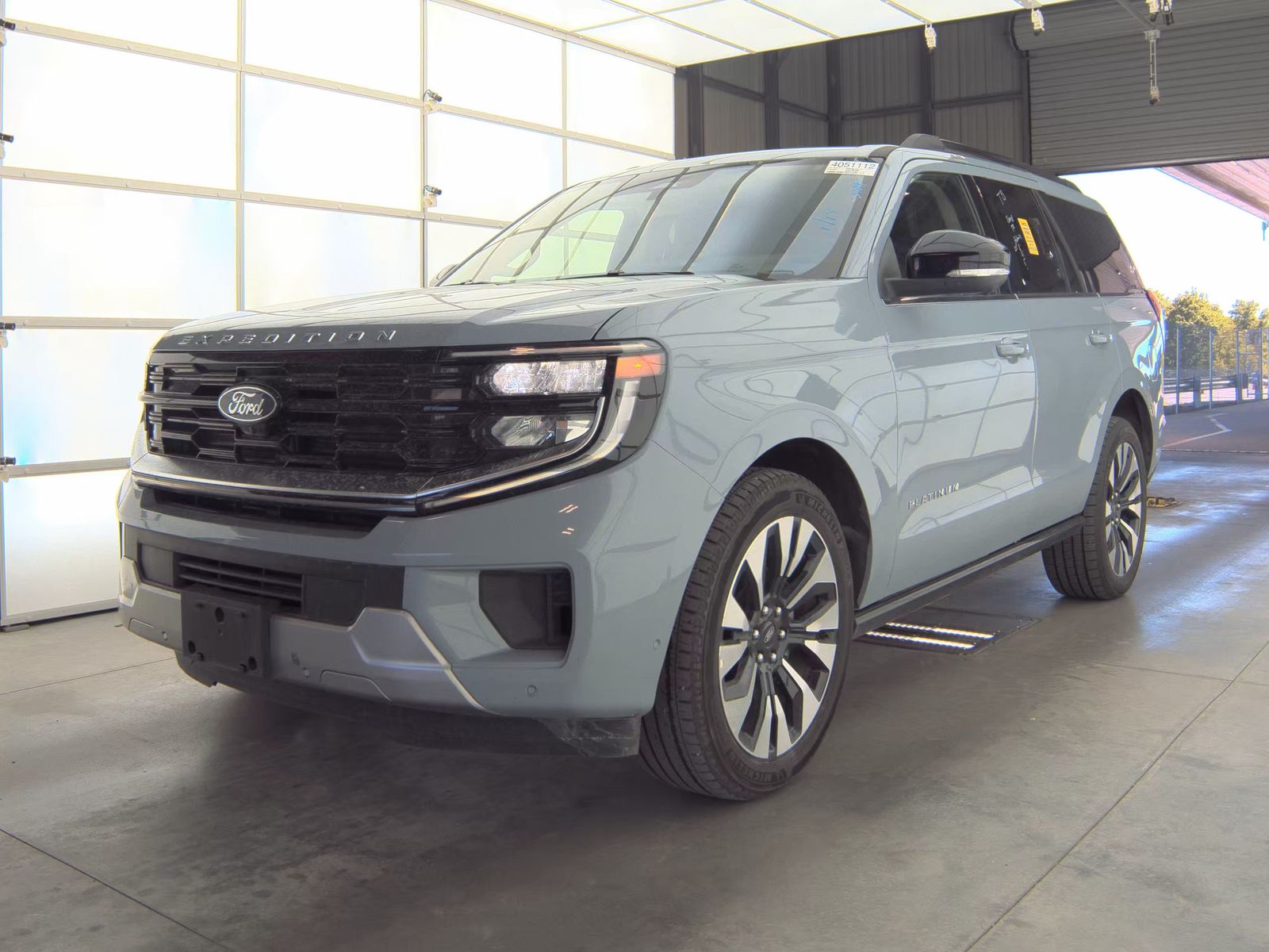 FORD EXPEDITION - 1