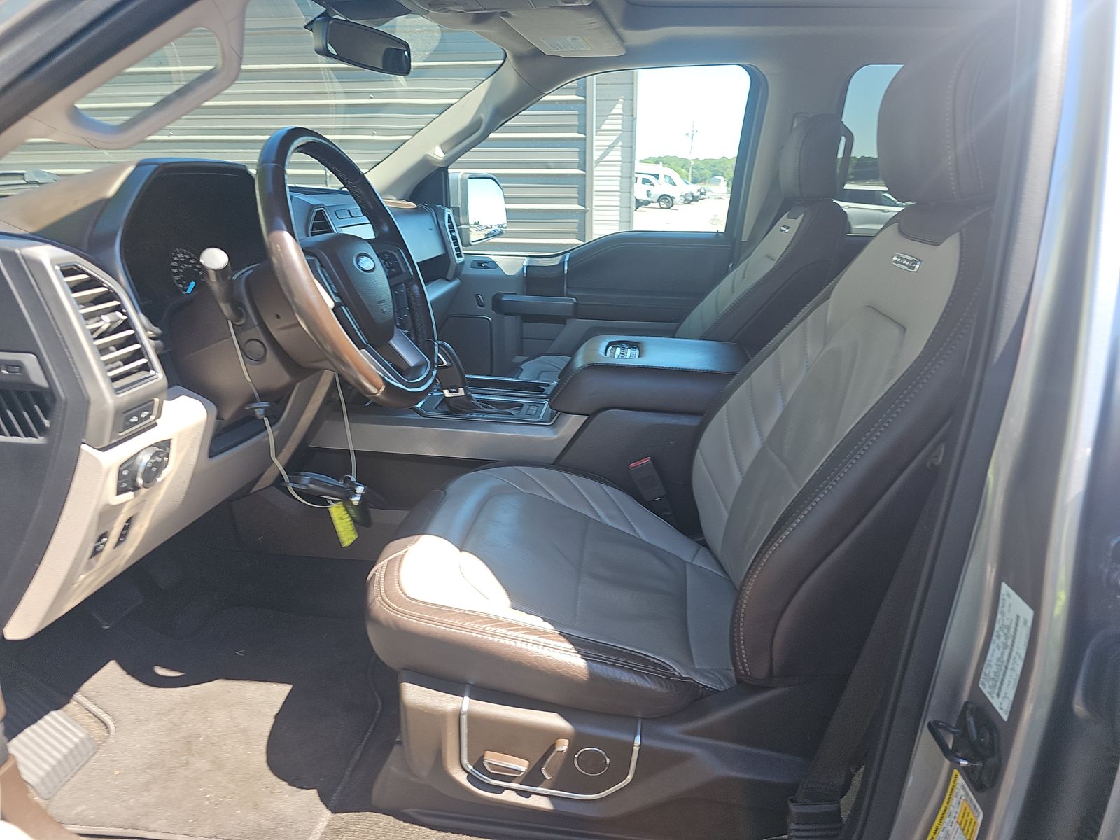 FORD F-150 - 8