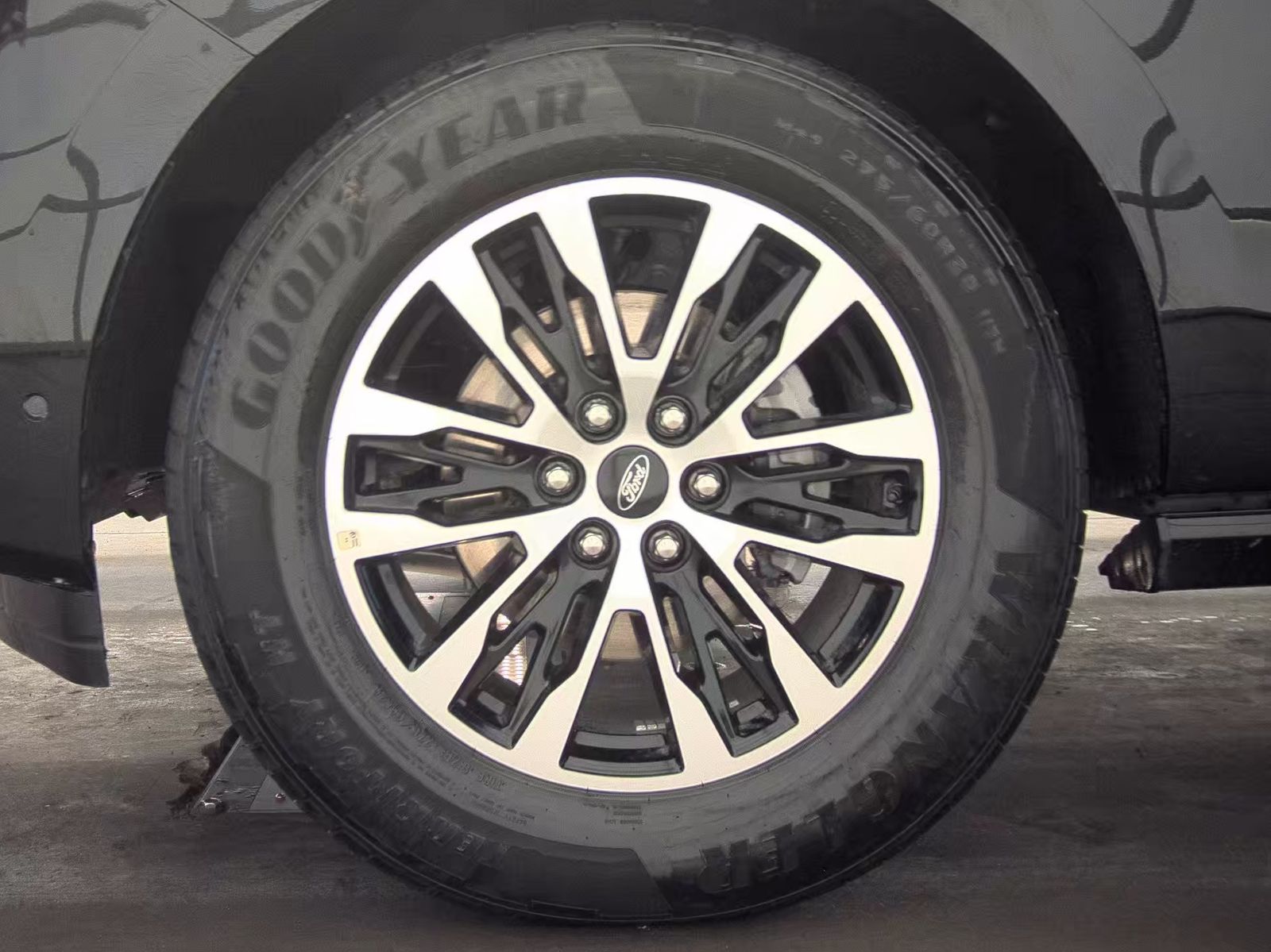FORD EXPEDITION - 10