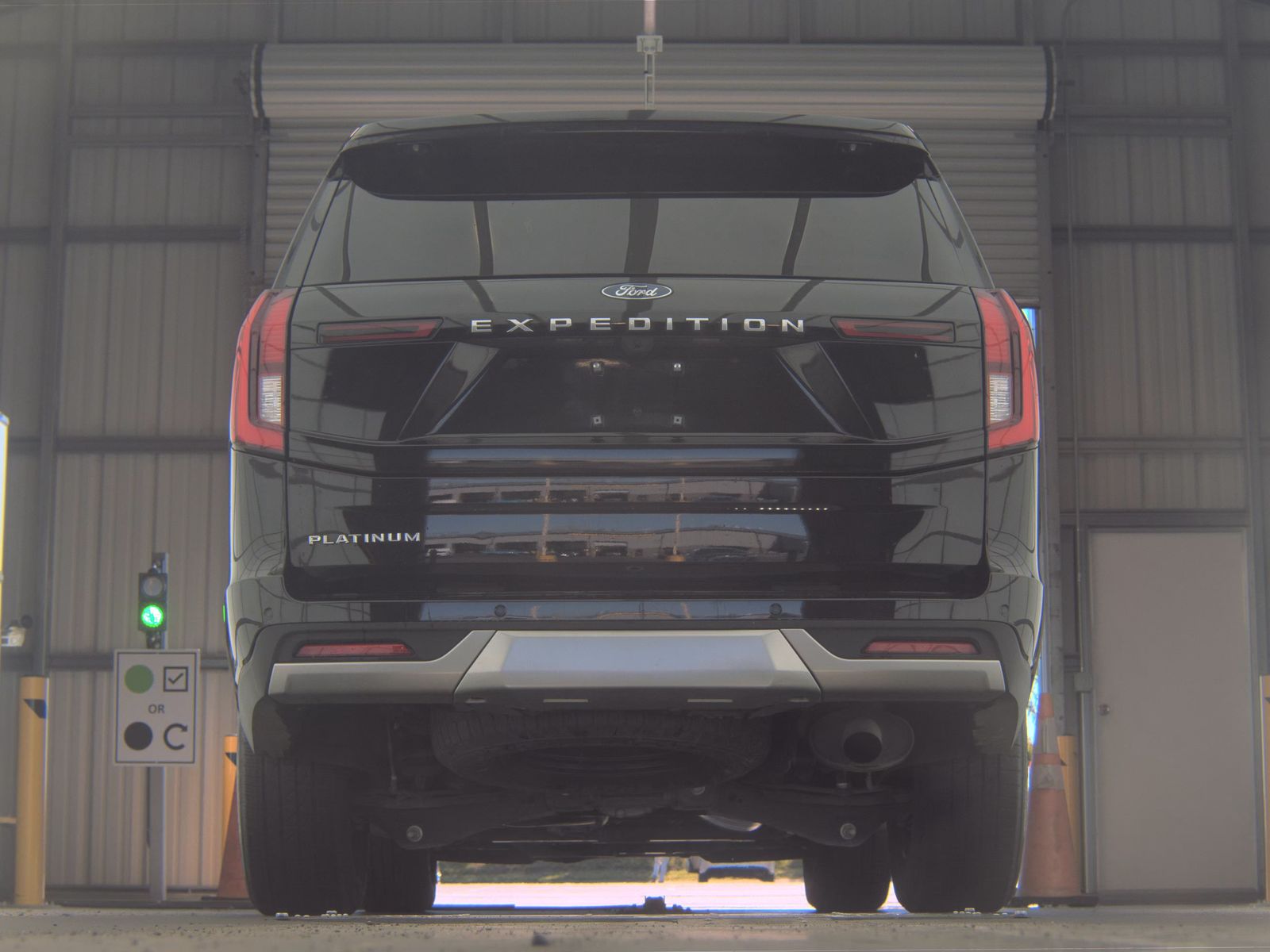 FORD EXPEDITION - 8