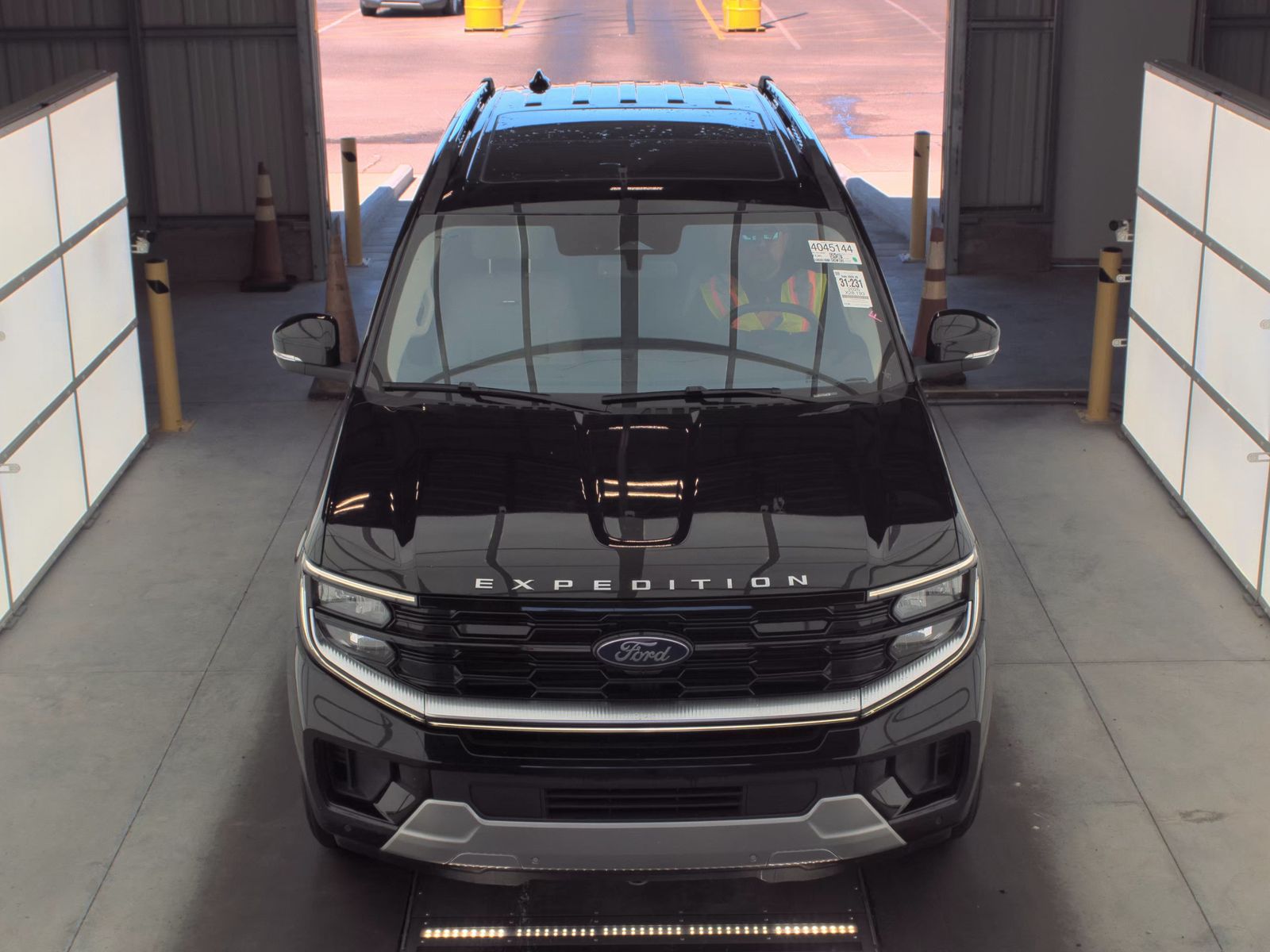 FORD EXPEDITION - 3