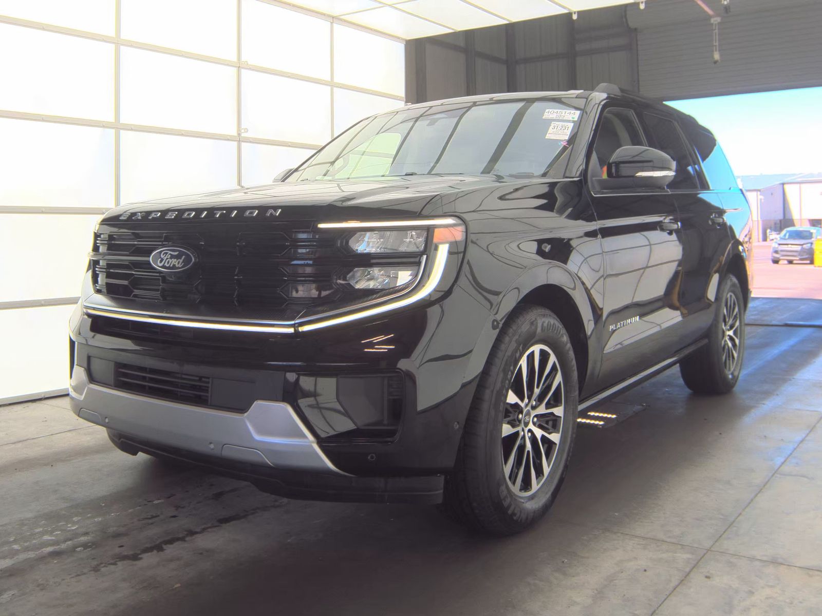 FORD EXPEDITION - 1