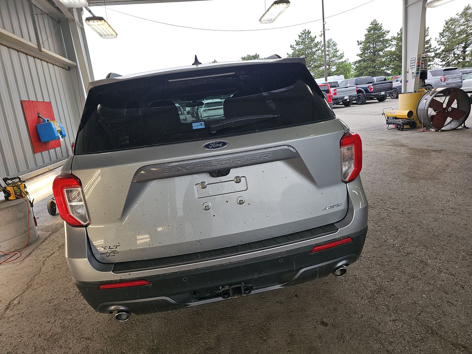 FORD EXPLORER - 6