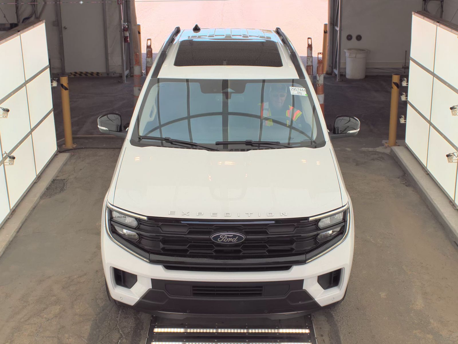 FORD EXPEDITION - 3