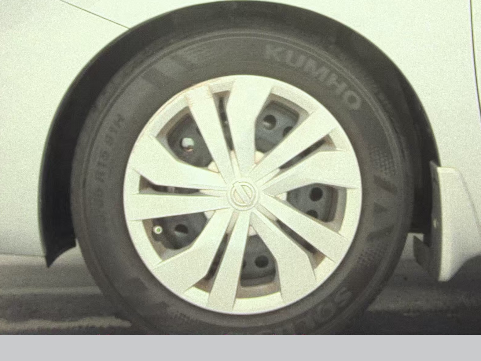 NISSAN VERSA - 10