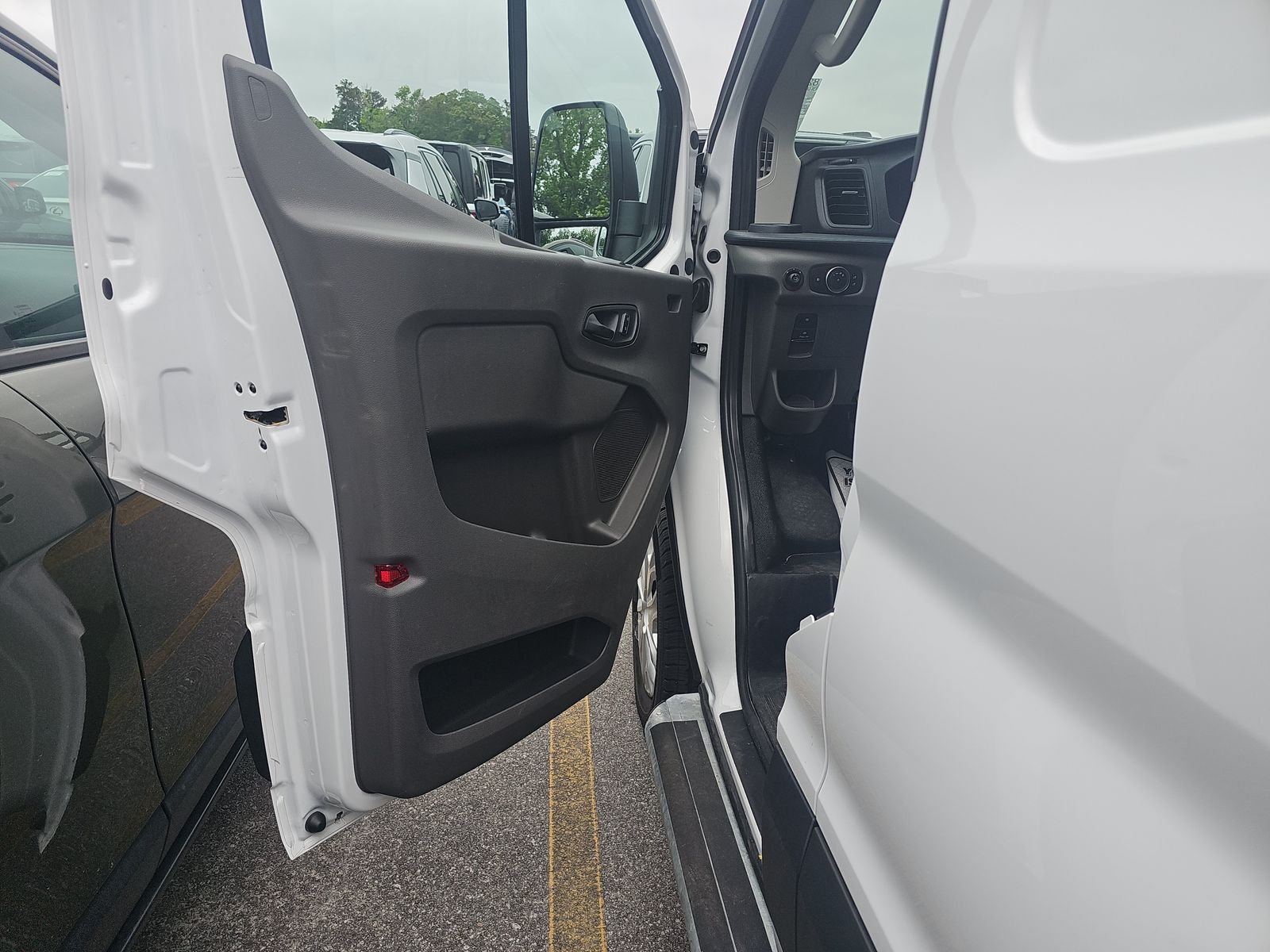 FORD TRANSIT 250 - 10