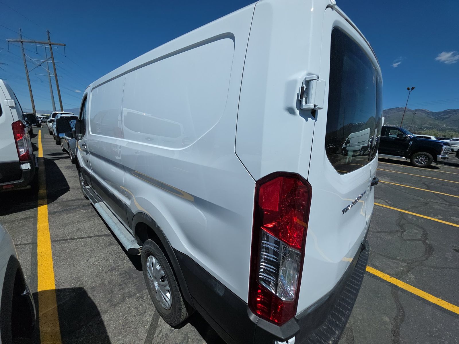 FORD TRANSIT 250 - 7