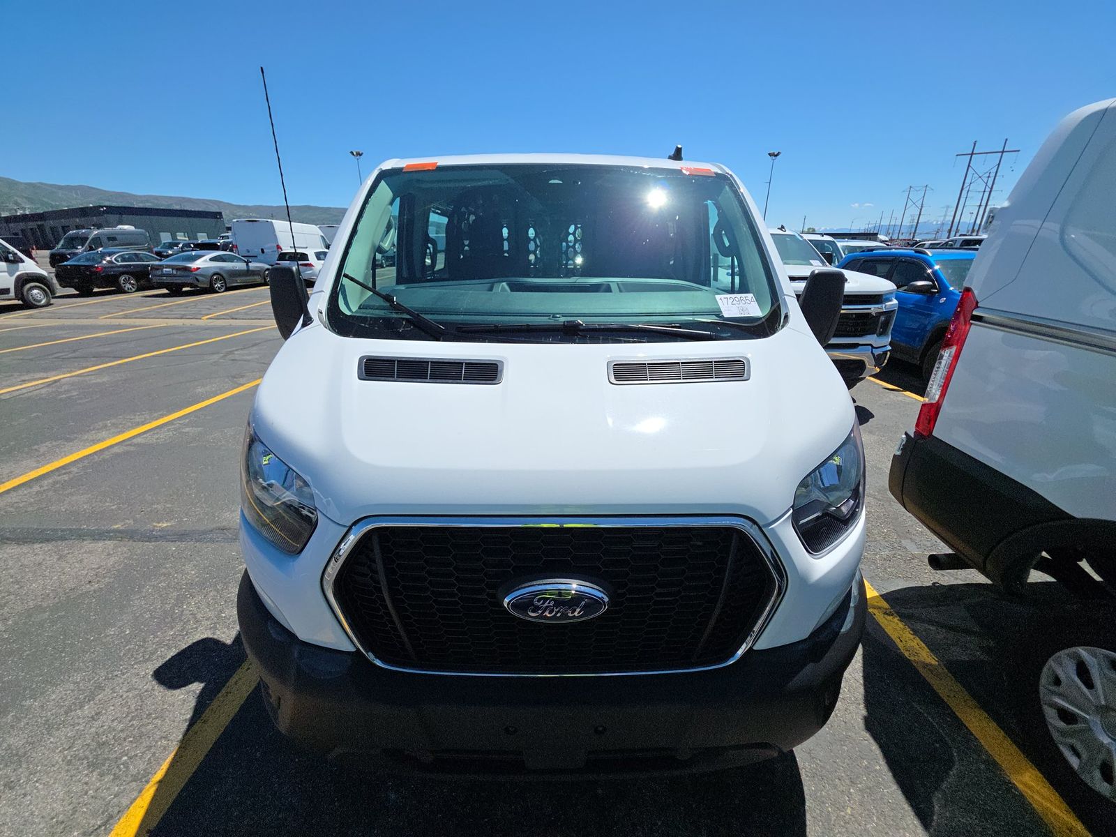 FORD TRANSIT 250 - 3