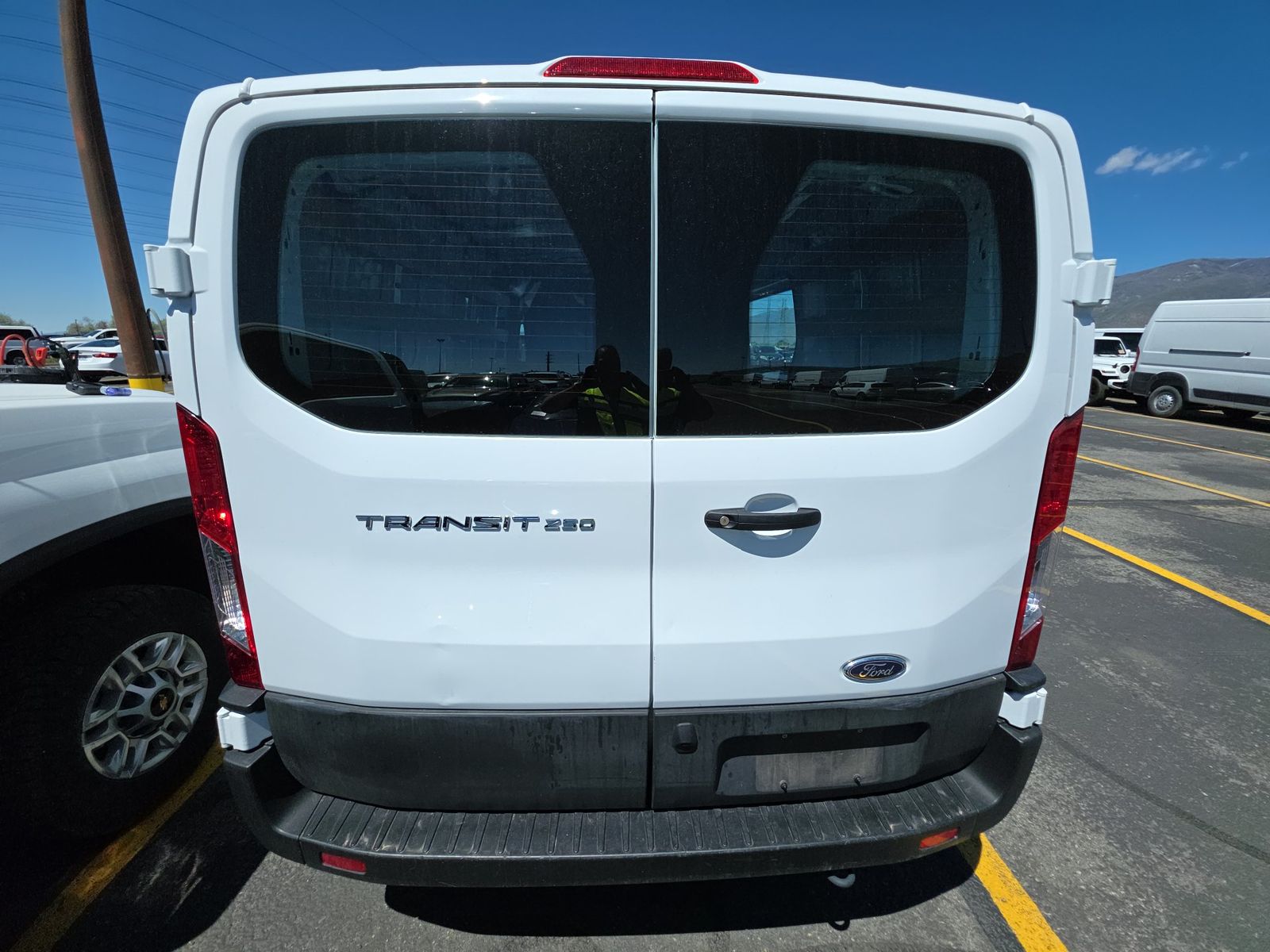 FORD TRANSIT 250 - 6