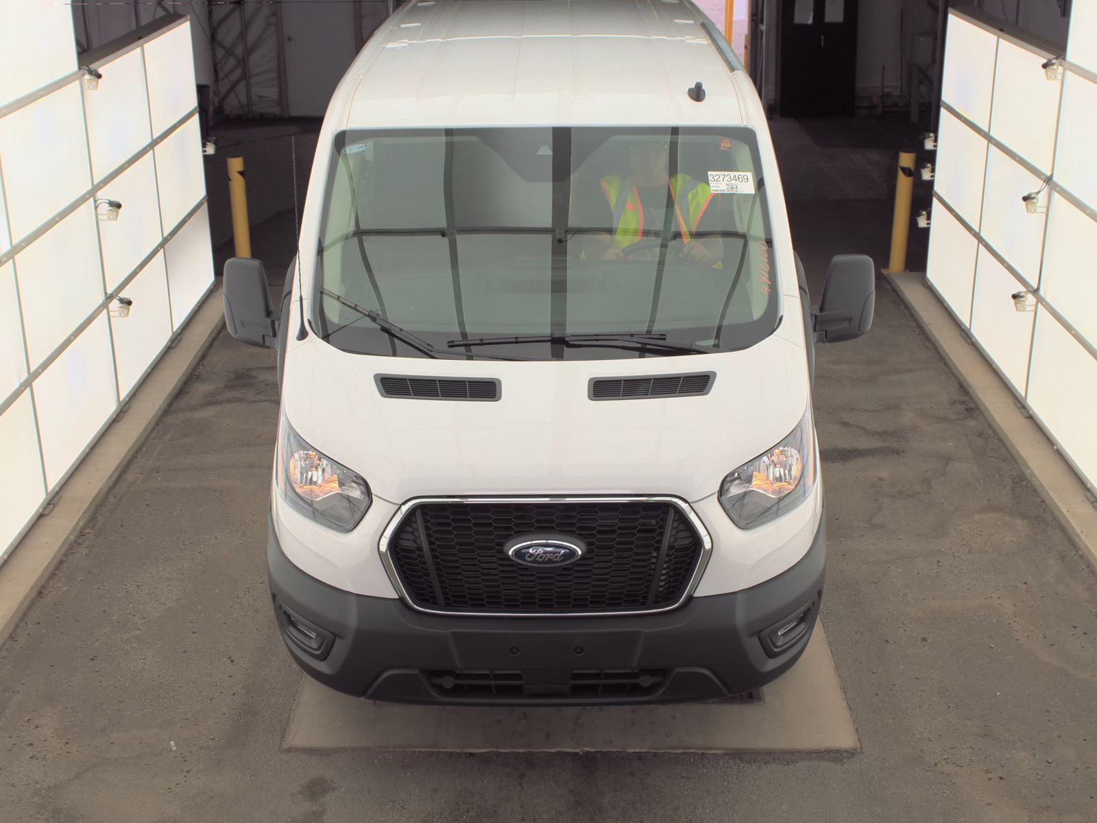 FORD TRANSIT 250 - 3
