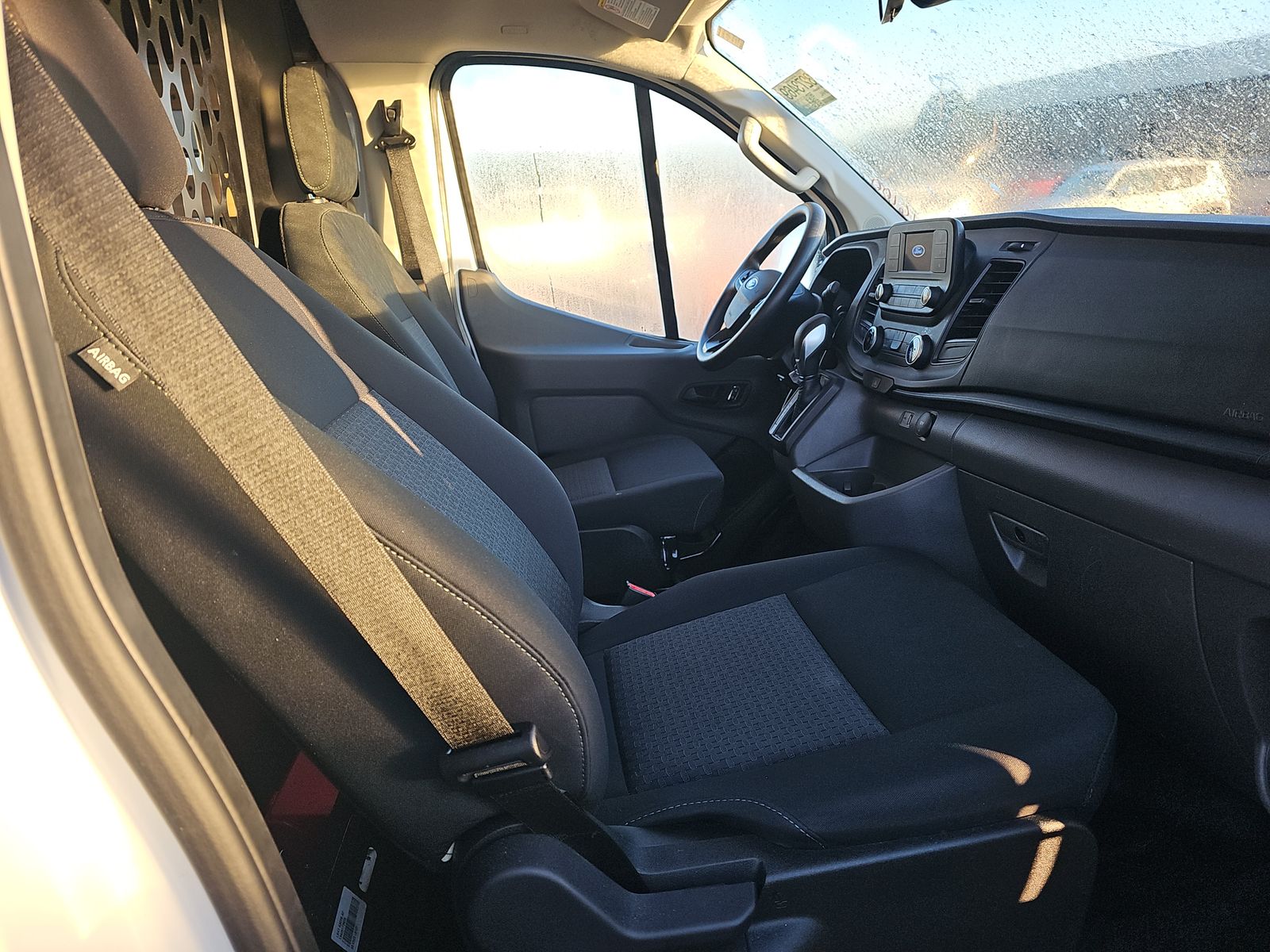 FORD TRANSIT 250 - 9