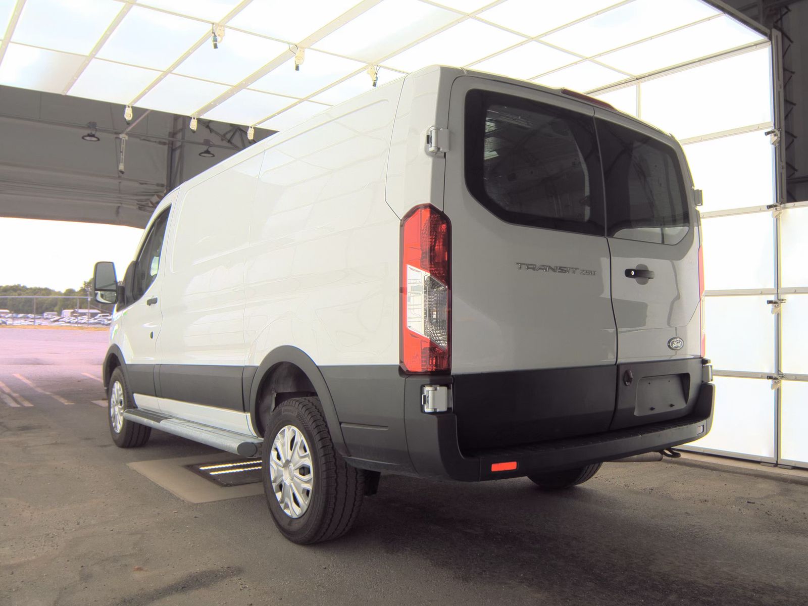 FORD TRANSIT 250 - 7