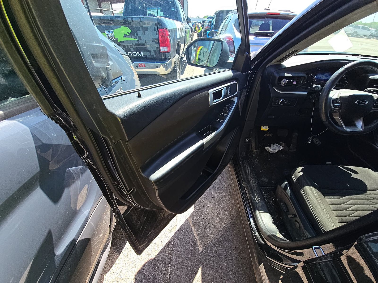 FORD EXPLORER - 10