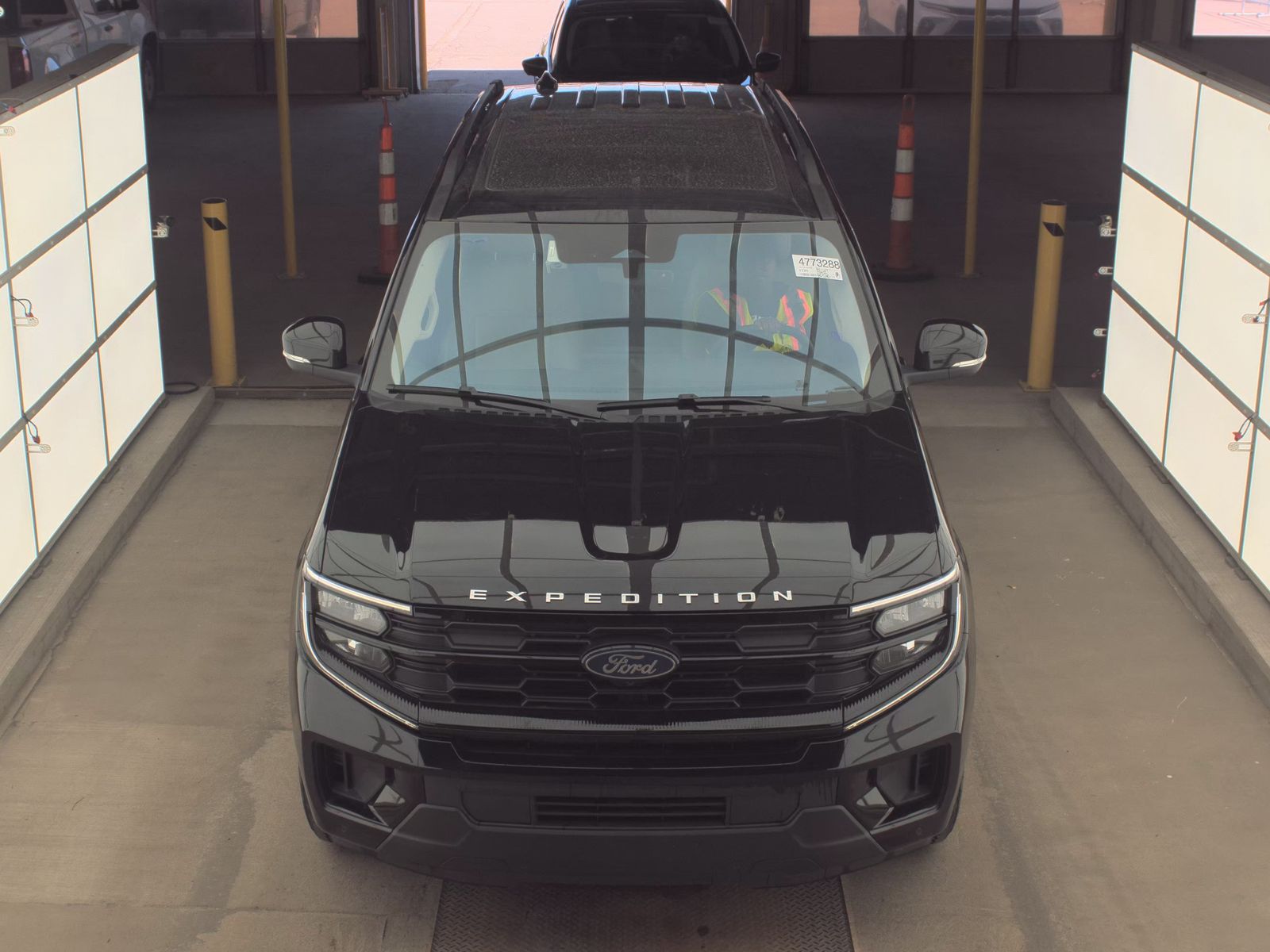 FORD EXPEDITION - 3