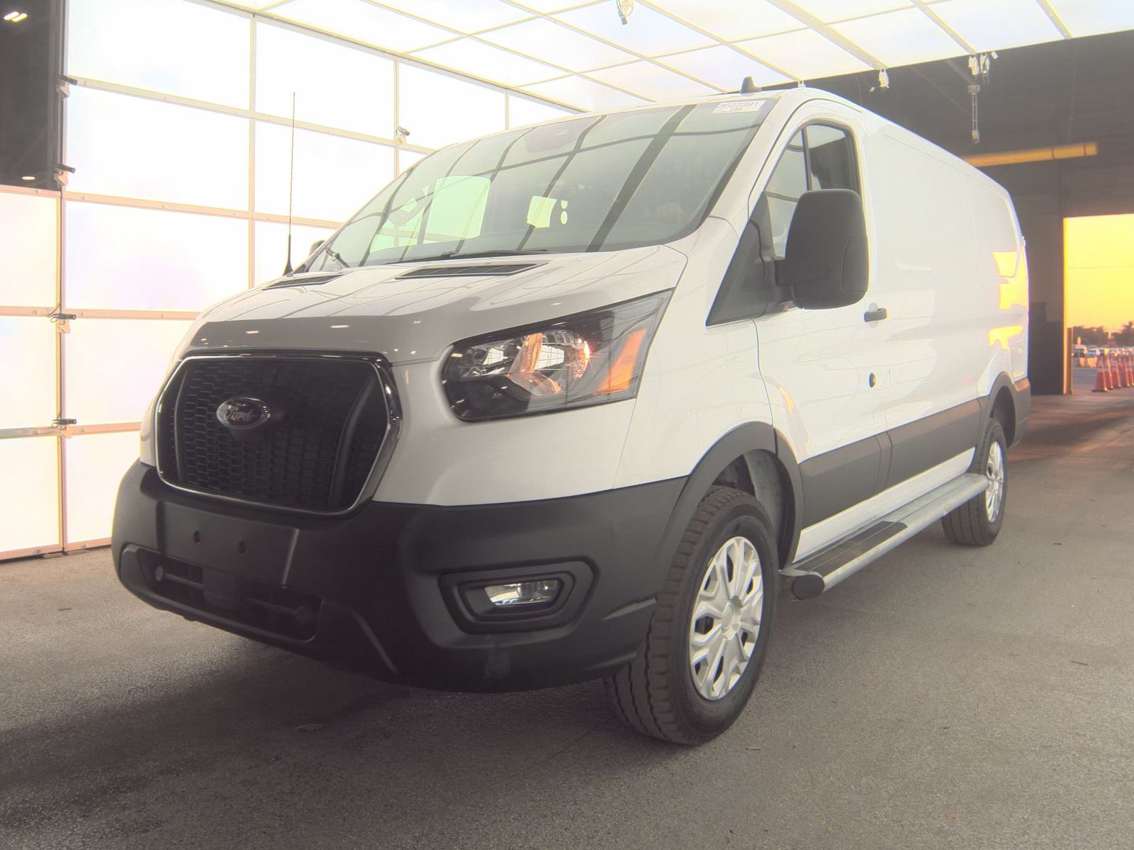 FORD TRANSIT 250 - 1