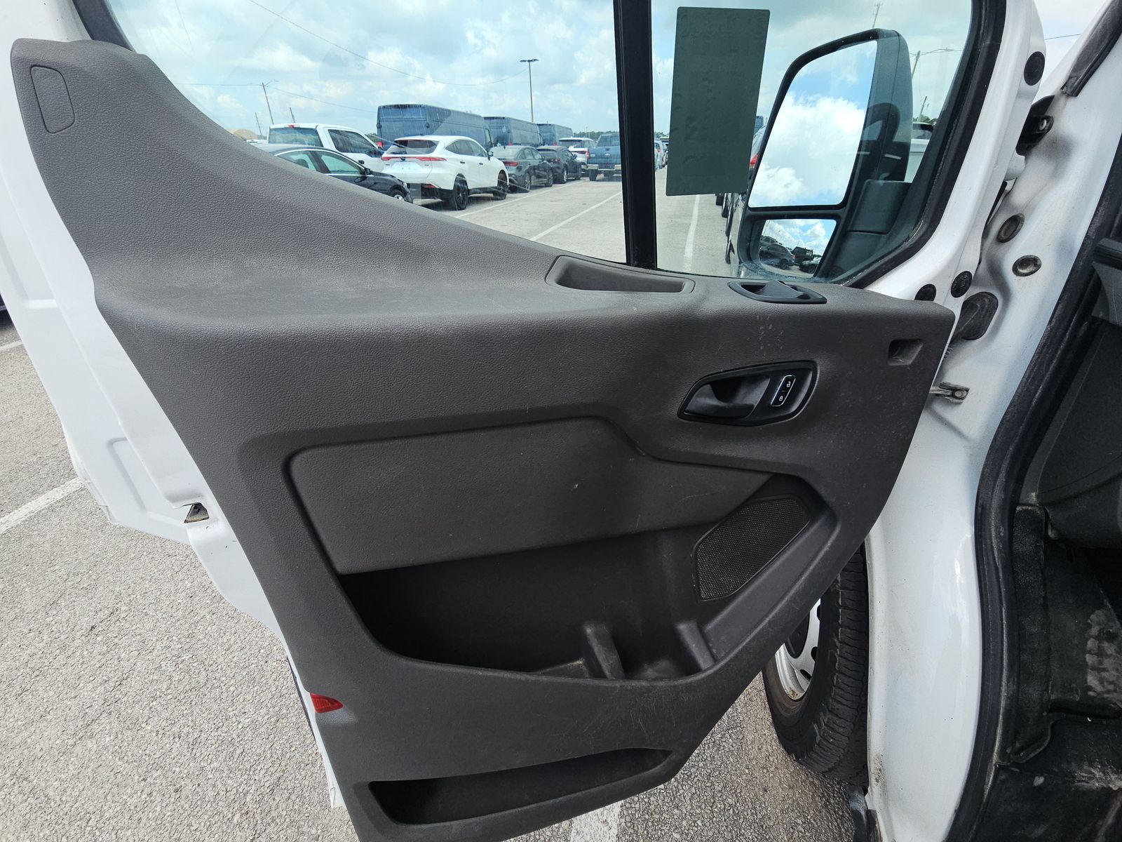 FORD TRANSIT 250 - 10