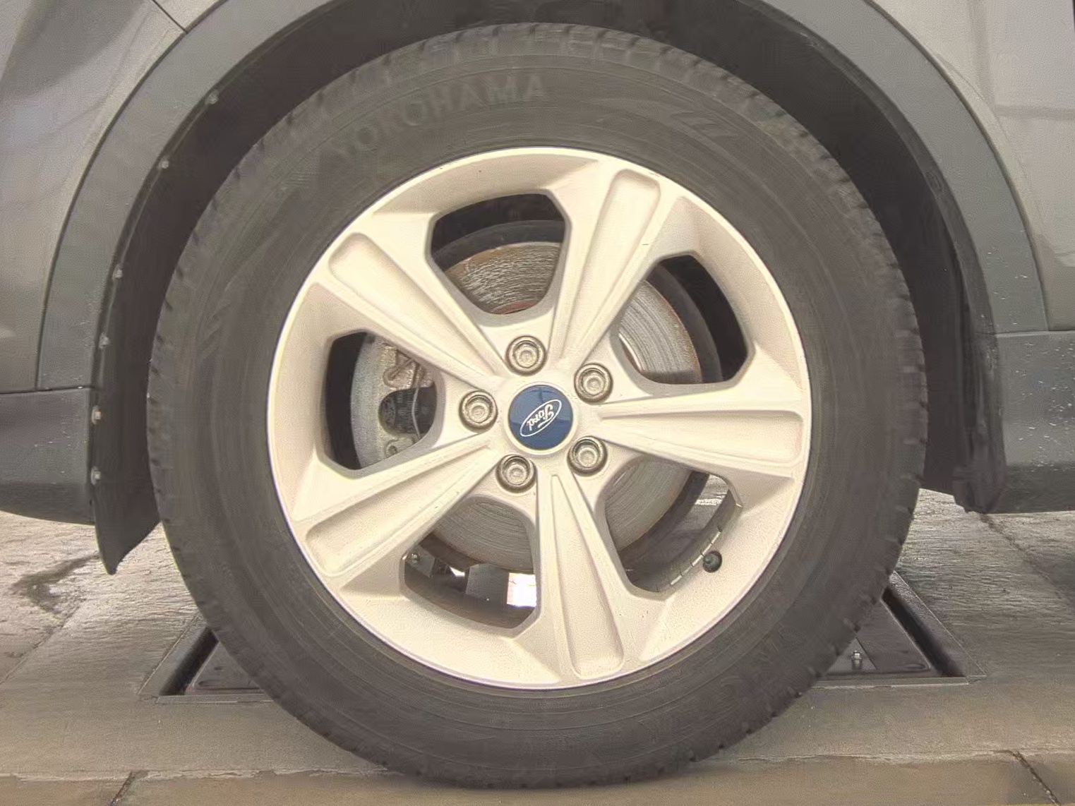 FORD ESCAPE - 10