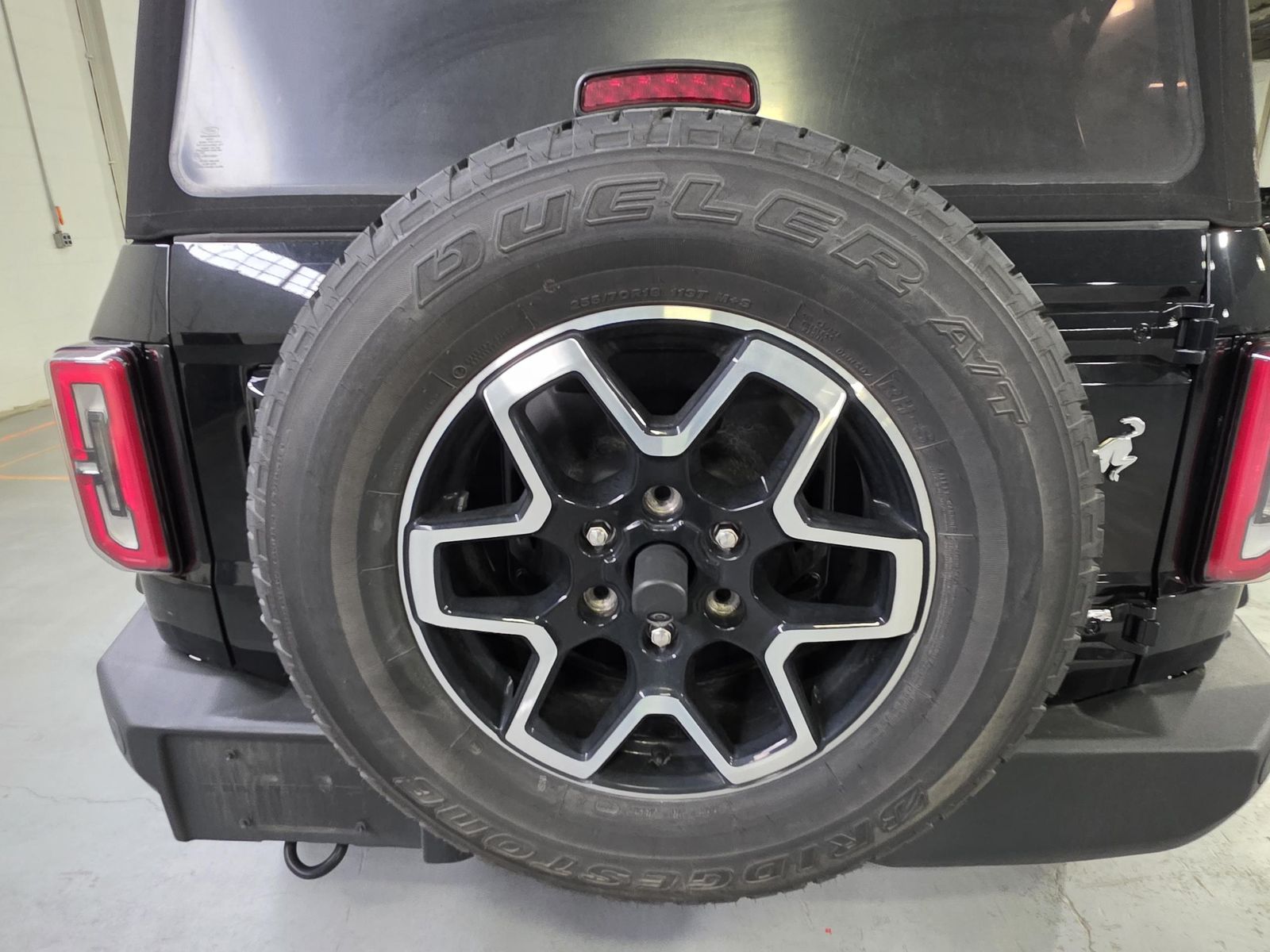 FORD BRONCO - 4