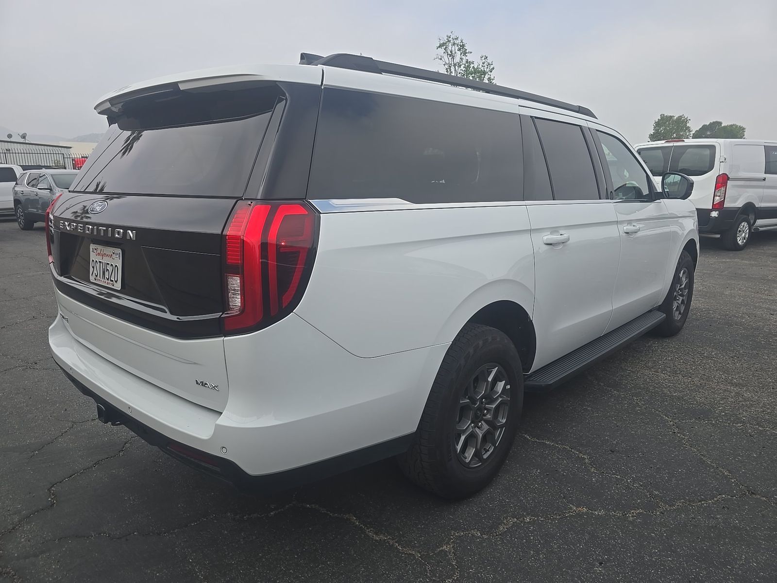 FORD EXPEDITION MAX - 5