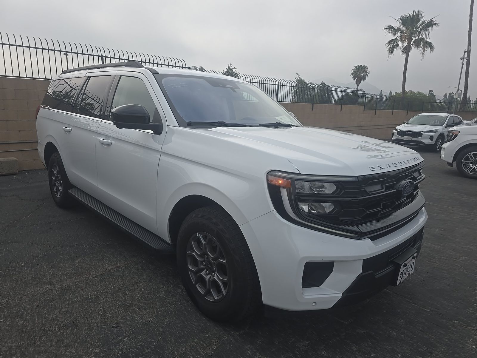 FORD EXPEDITION MAX - 4