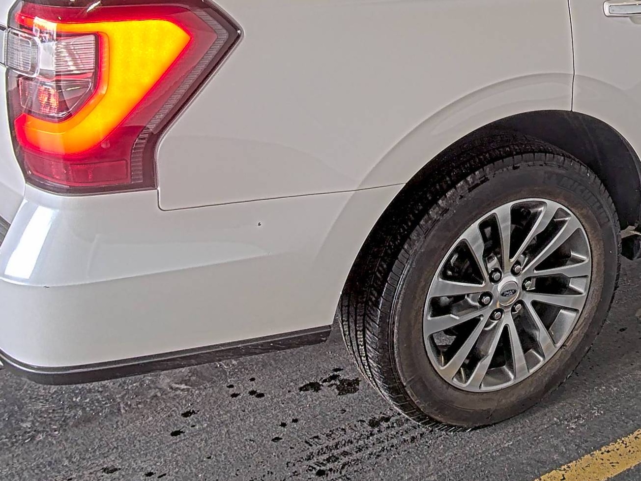 FORD EXPEDITION - 10