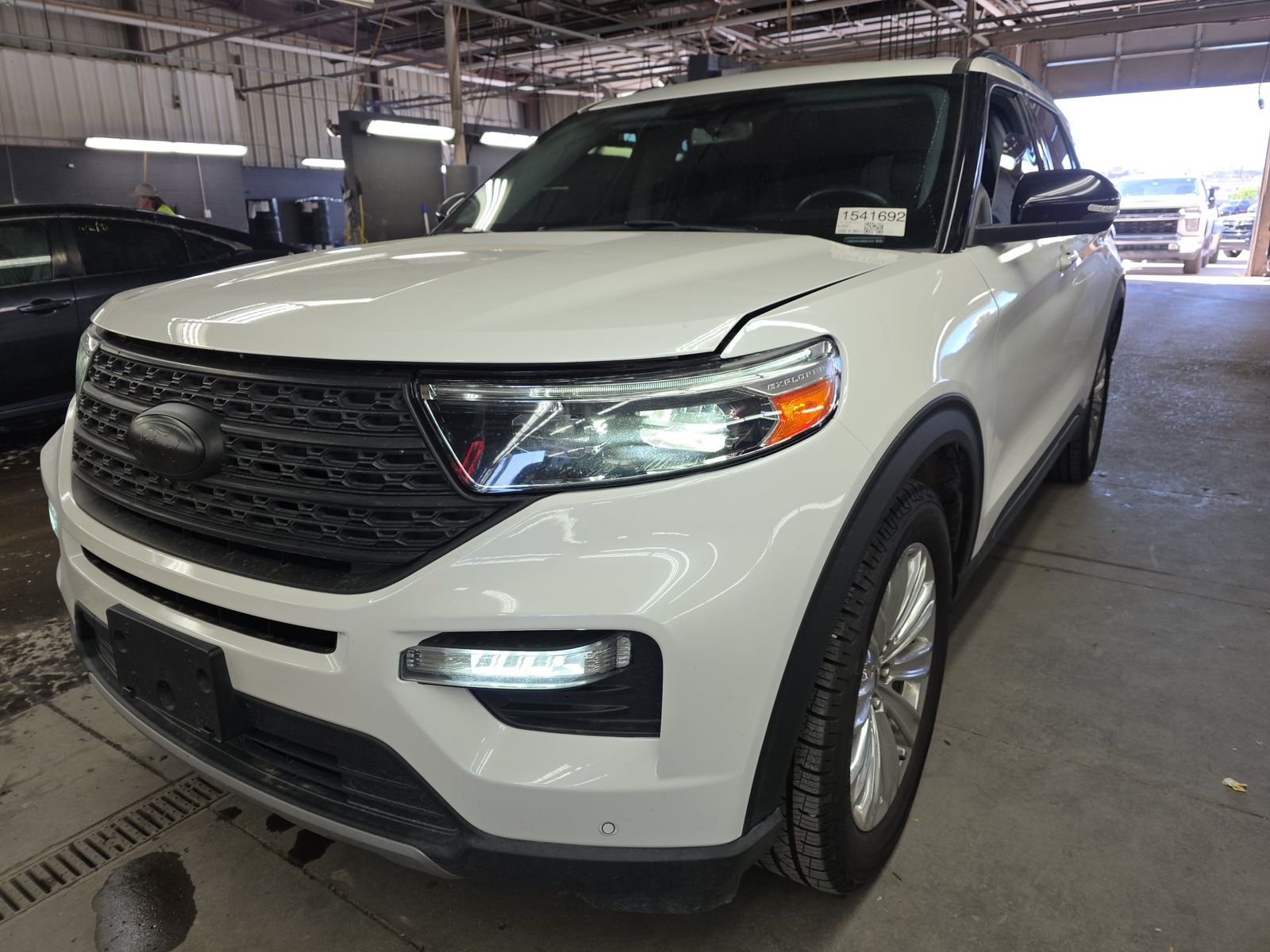 FORD EXPLORER - 1