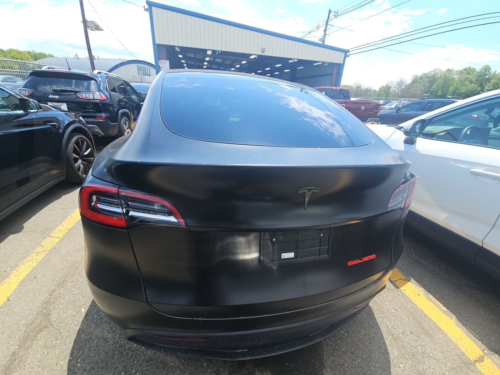 TESLA MODEL Y - 6
