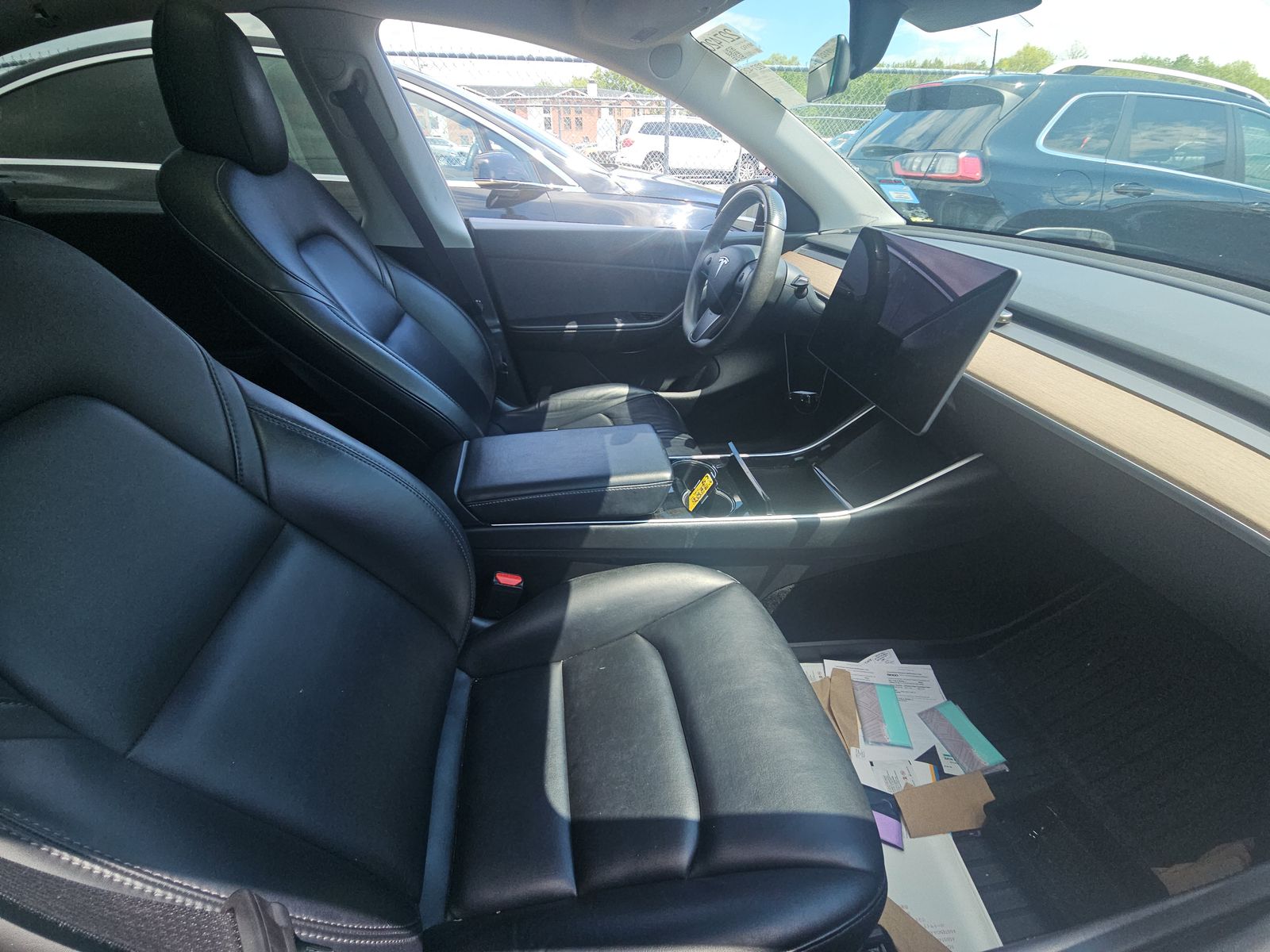 TESLA MODEL Y - 9