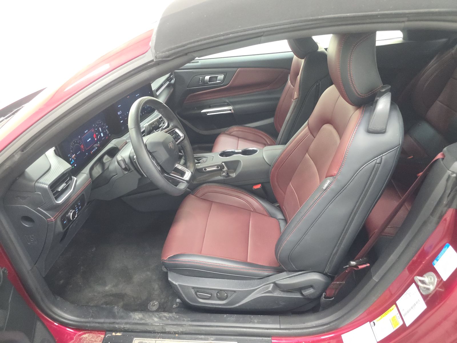 FORD MUSTANG - 8