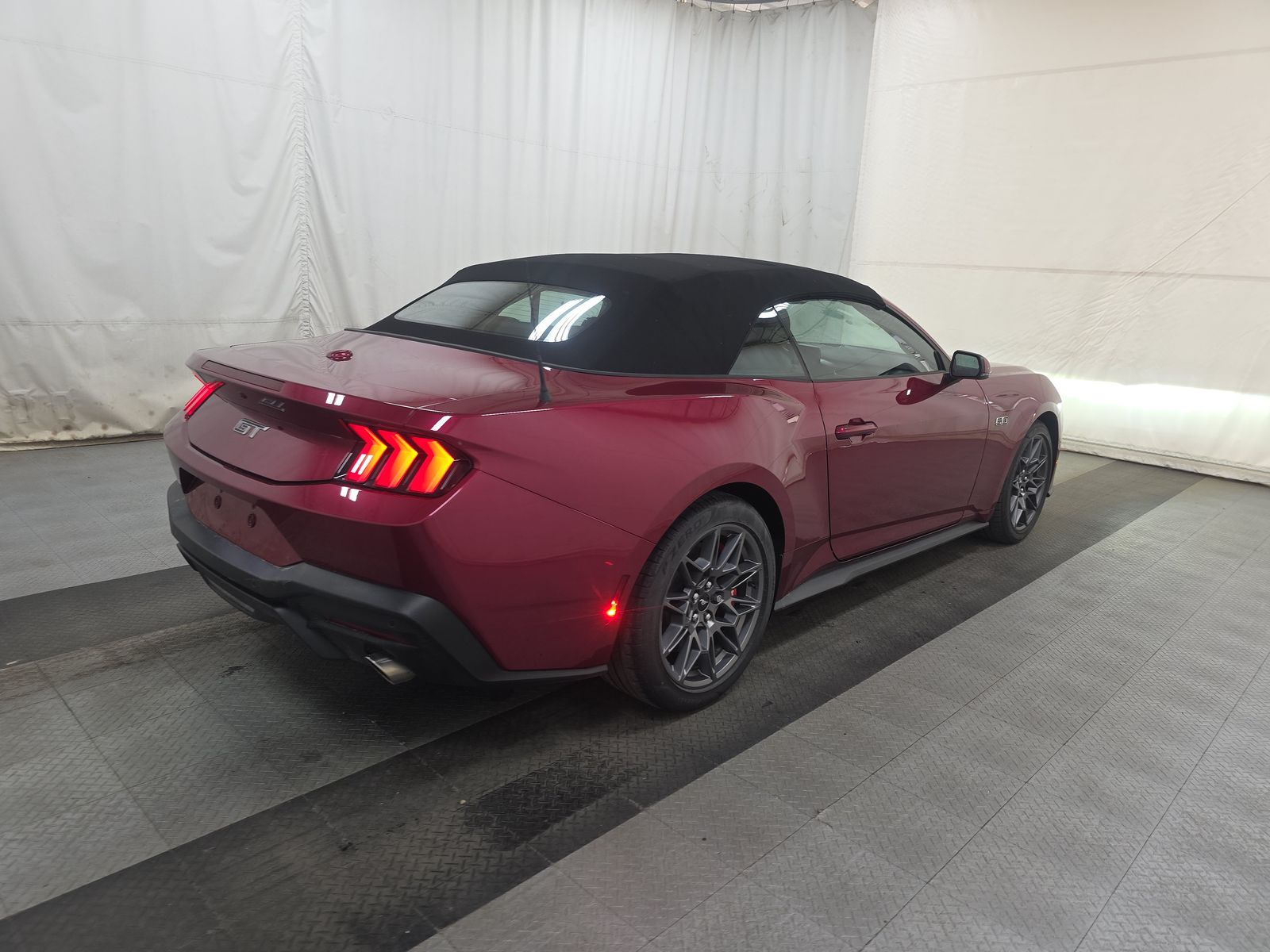 FORD MUSTANG - 5