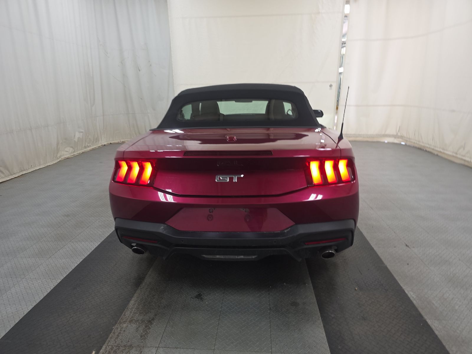 FORD MUSTANG - 6
