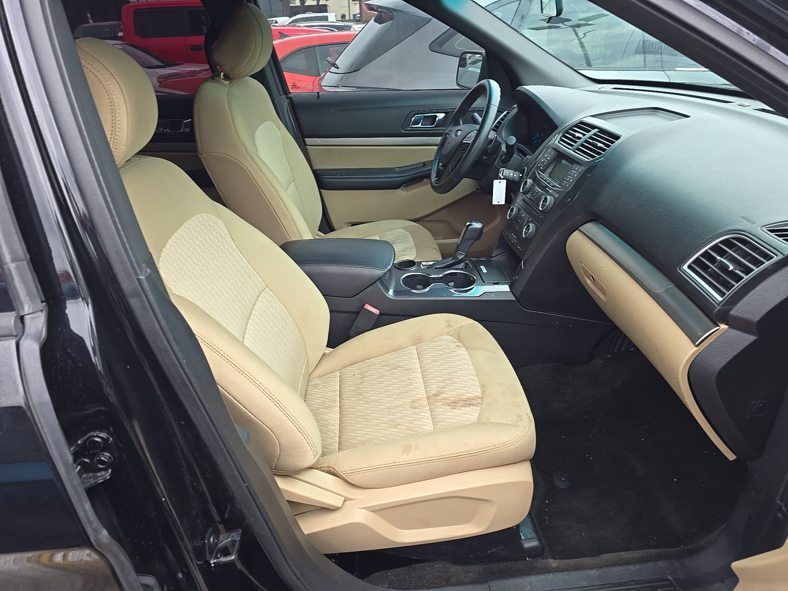 FORD EXPLORER - 9