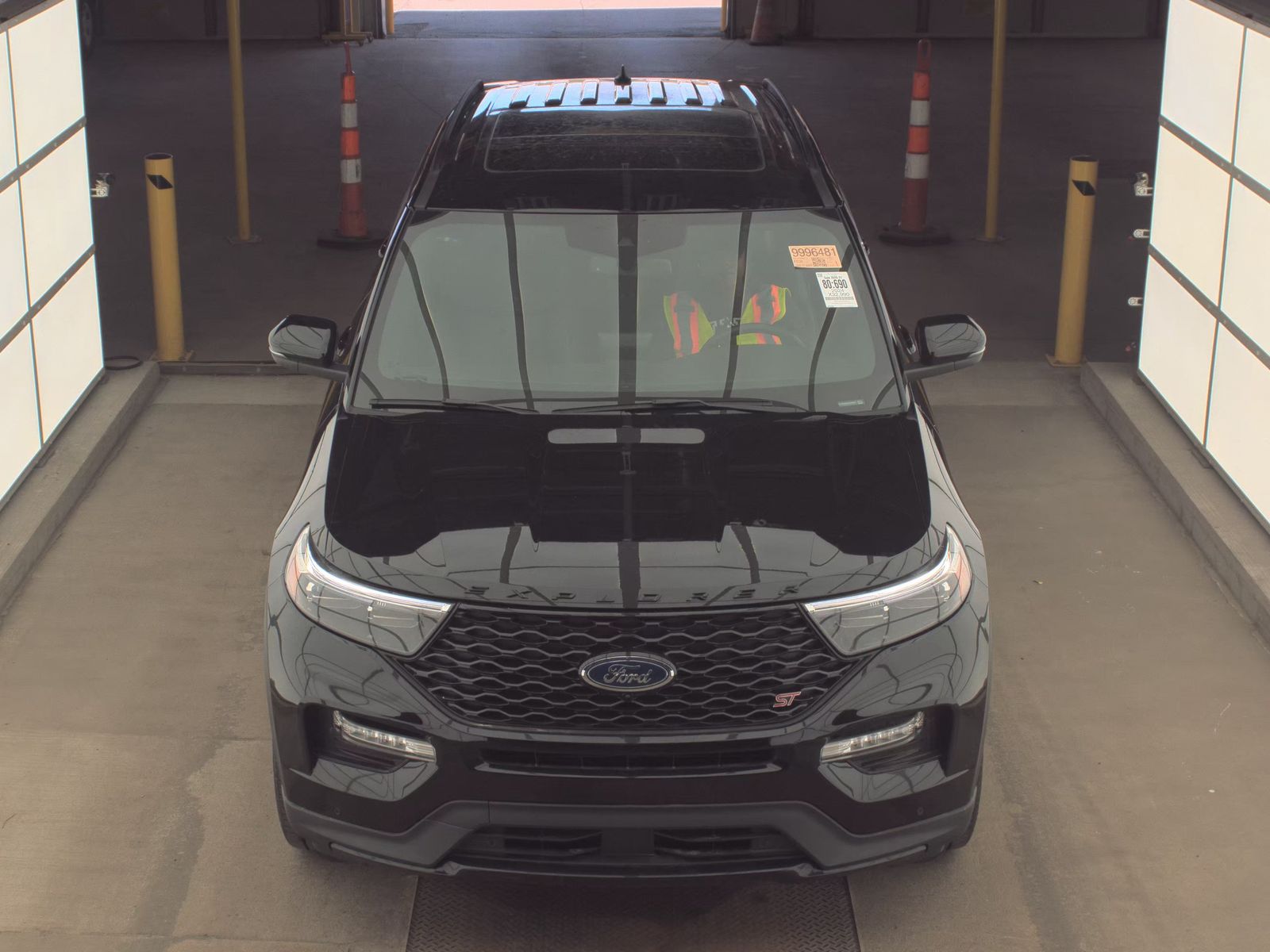 FORD EXPLORER - 3