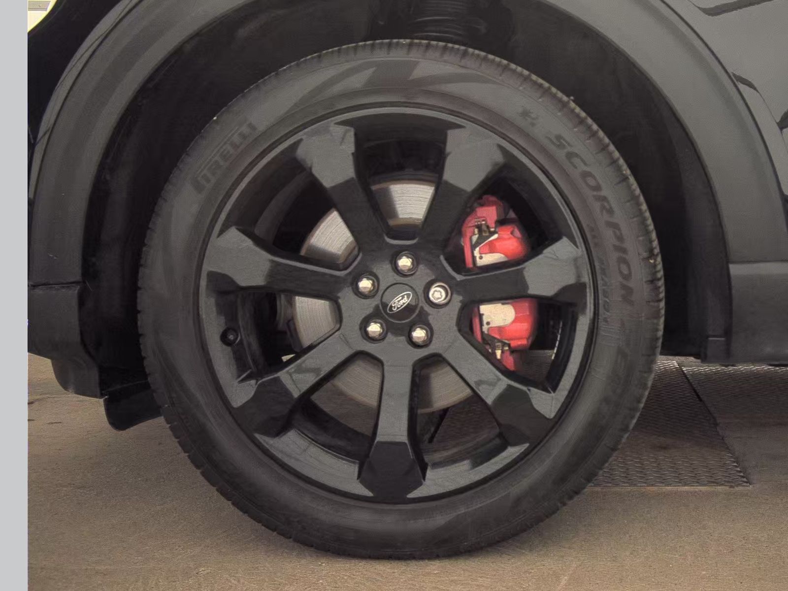 FORD EXPLORER - 10