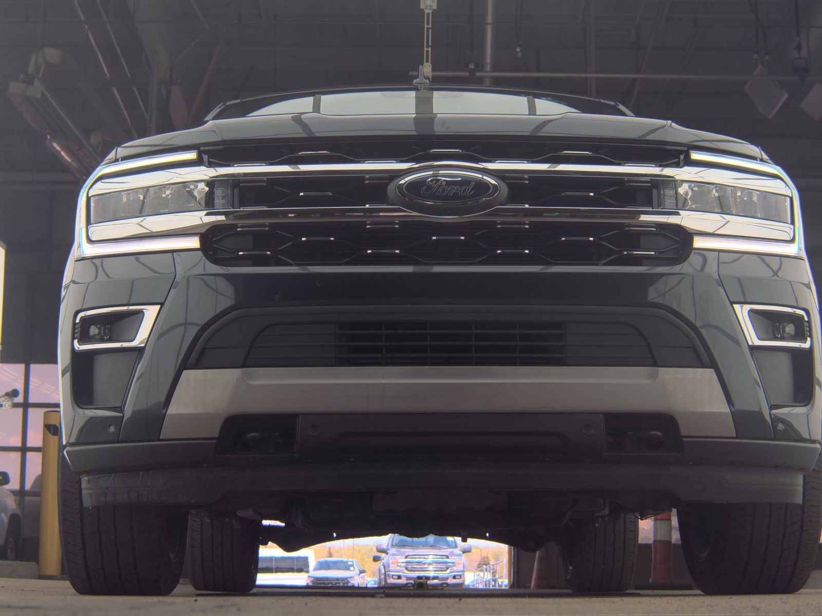 FORD EXPEDITION - 4