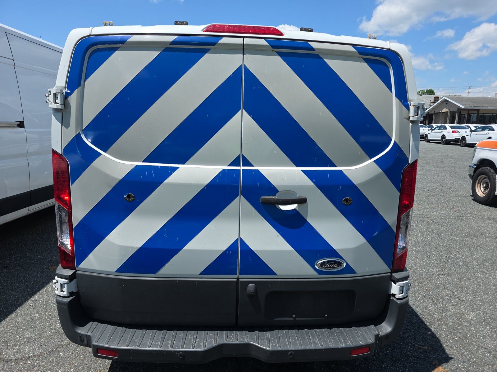 FORD TRANSIT 150 - 6