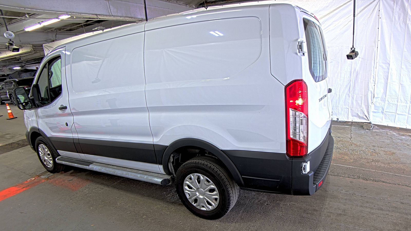 FORD TRANSIT 250 - 7