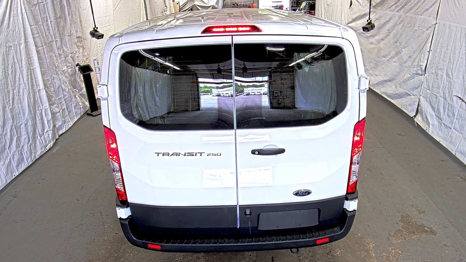 FORD TRANSIT 250 - 6