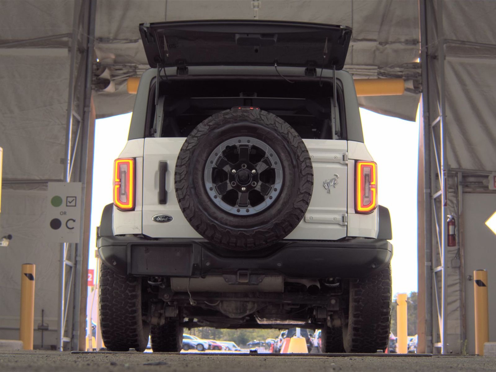 FORD BRONCO - 8