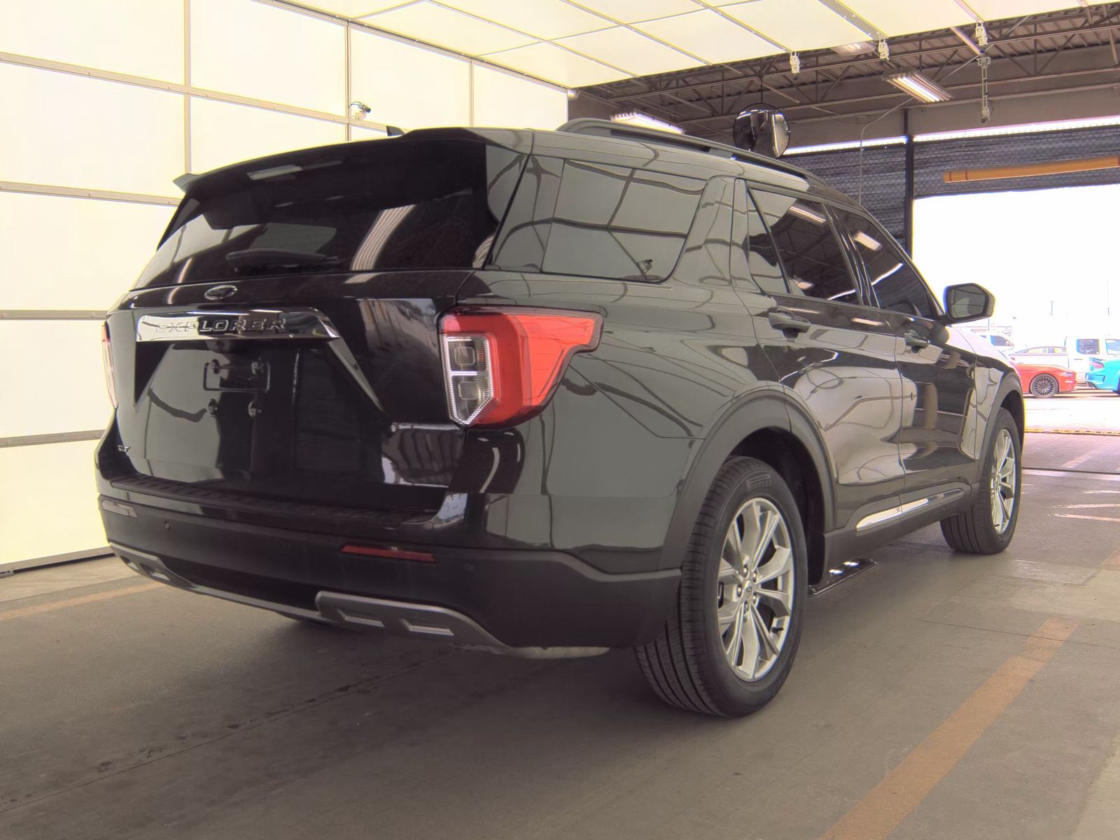 FORD EXPLORER - 6