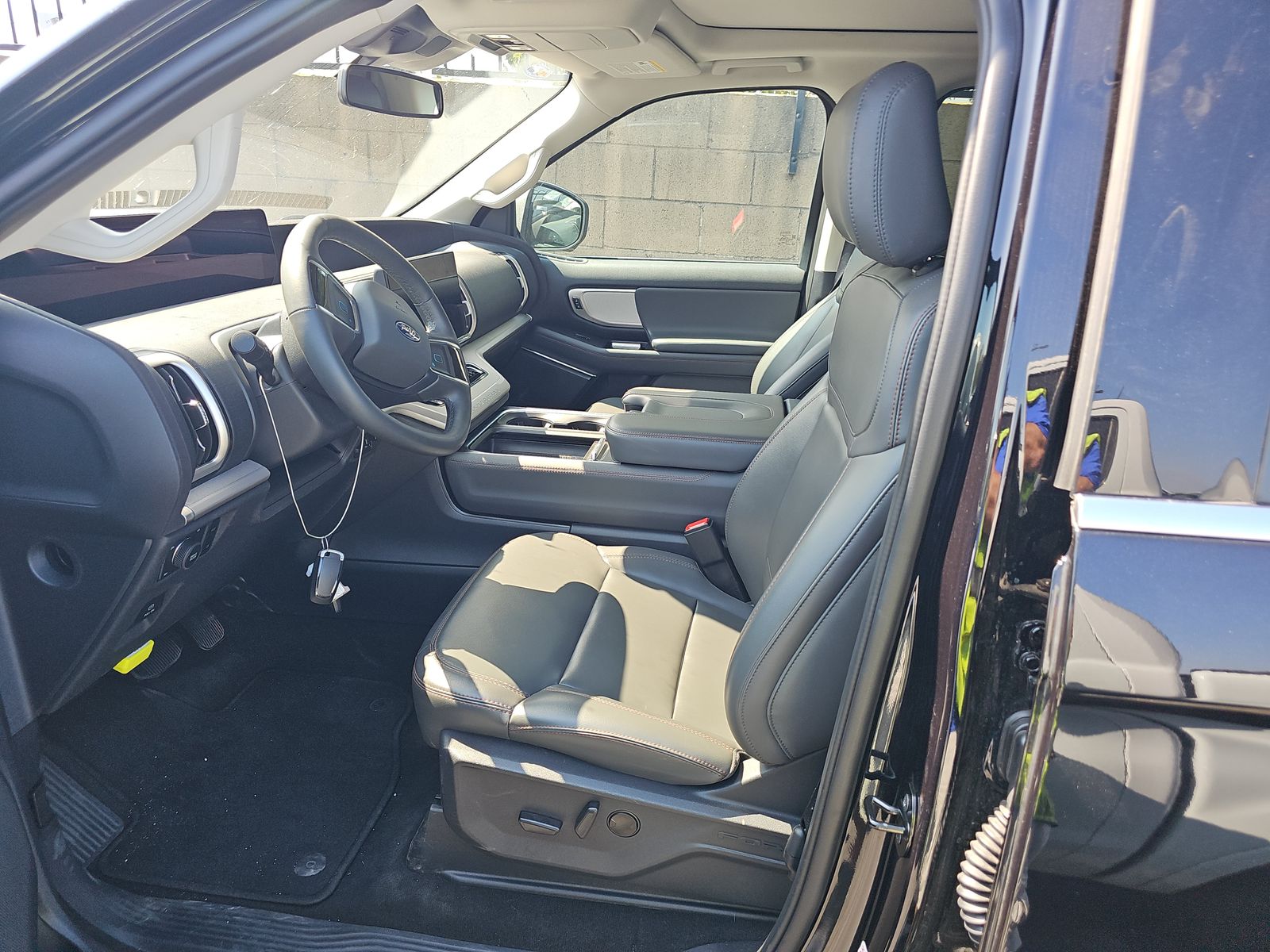 FORD EXPEDITION - 8