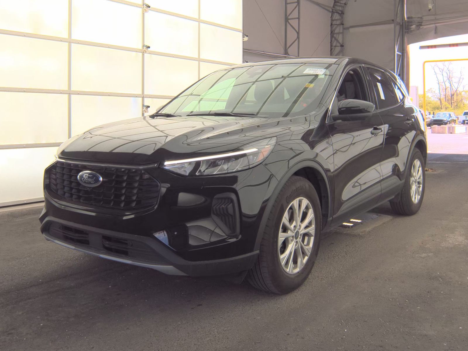 FORD ESCAPE - 1