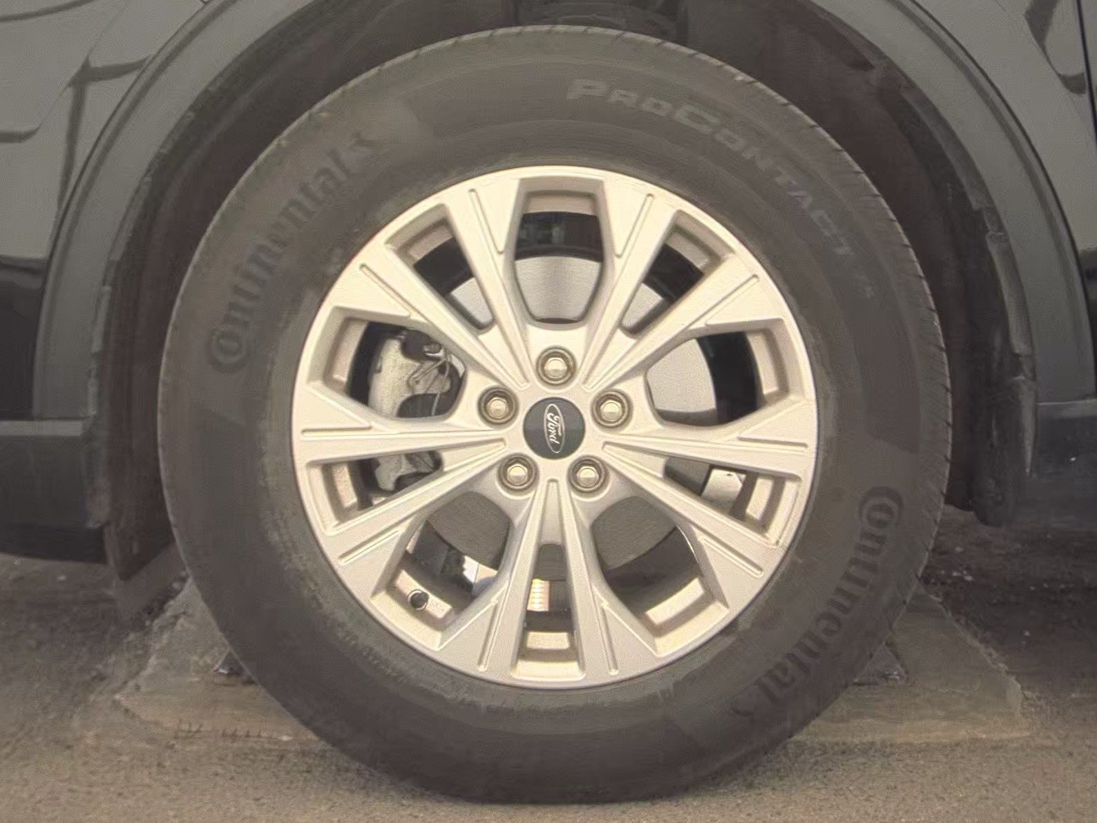 FORD ESCAPE - 10
