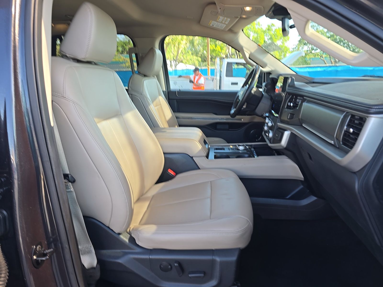 FORD EXPEDITION MAX - 9